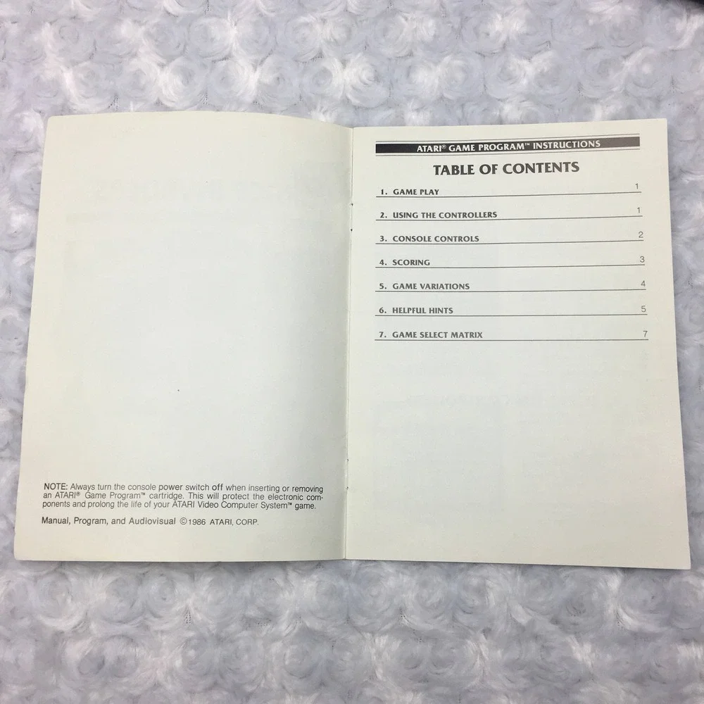 Vtg 1986 Atari Space Invaders 7 page Game Program Instruction Manual CX2632 ONLY